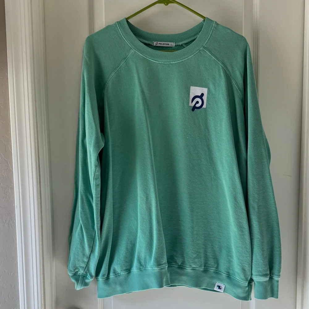 Peloton Aqua Crewneck with Logo / M8 - Picture 1 of 4
